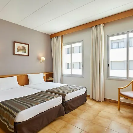 ホテル Columbus 4*